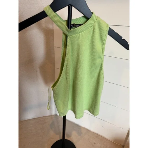 Zara Green Asymmetrical Cutout Ribbed Sleeveless Crop Top Women's‎ Size S - Picture 4 of 8
